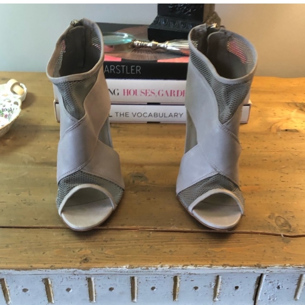 Loeffler Randall, Gray Ankle Booties, Size 8 - Picture 2 of 5